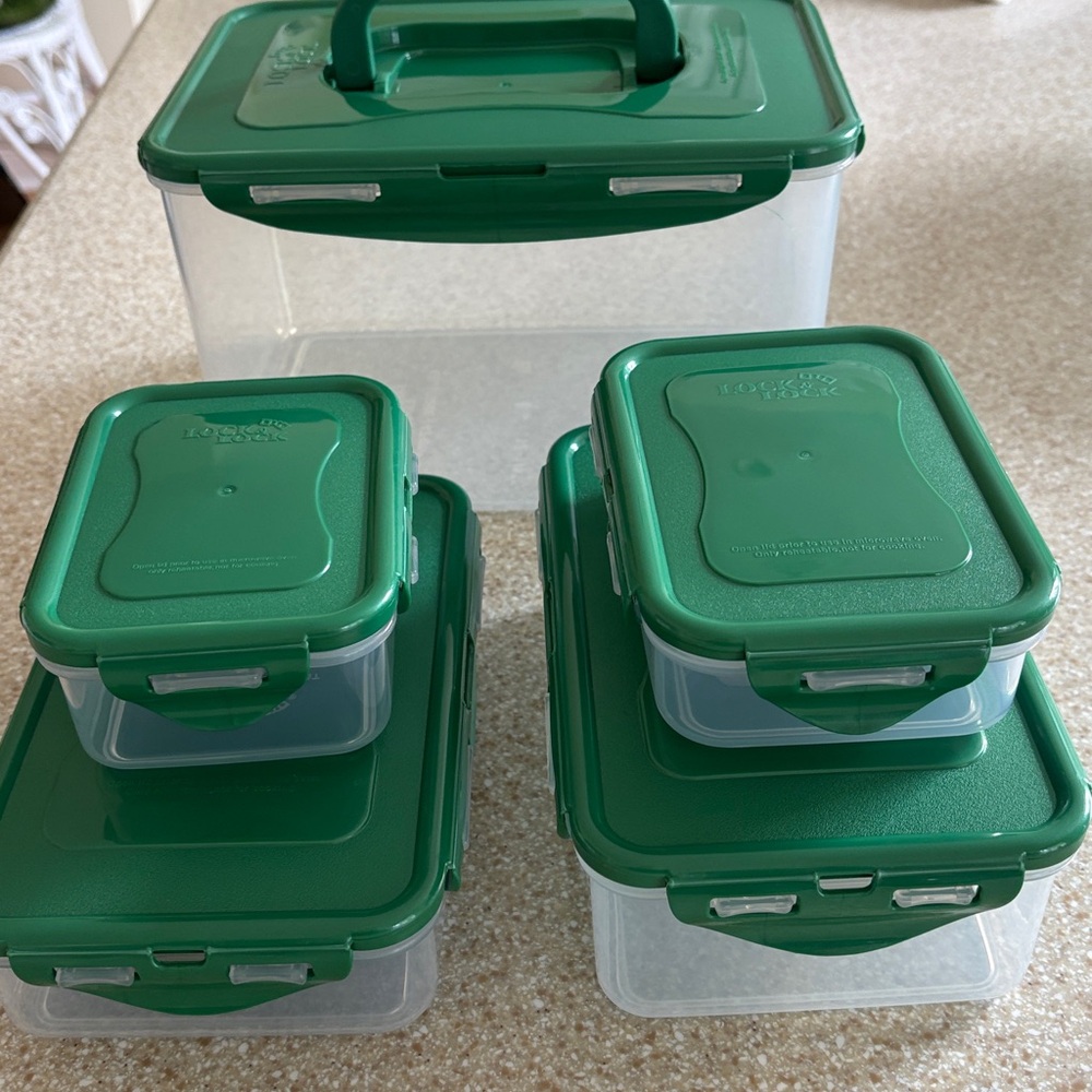 10 Piece Lock n Lock Storage Set Including Lids - Picture 2 of 4